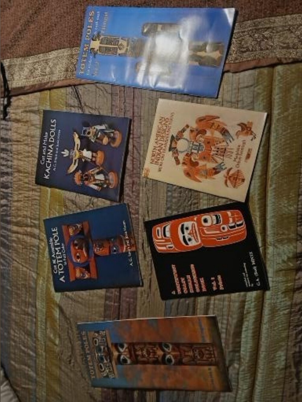 6 Native Art Totem Books Collection - Multicolor Cut out and make omplete books